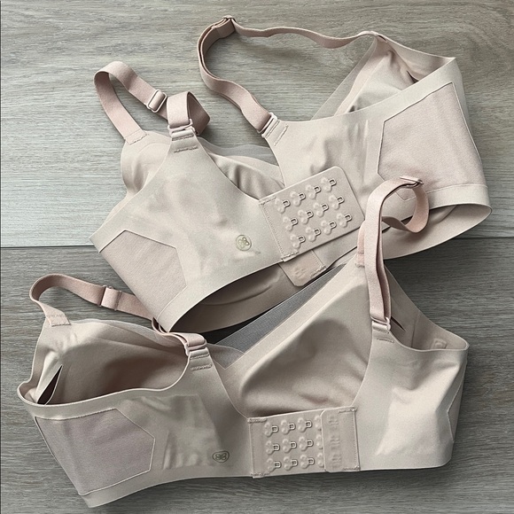 Two Honeylove CrossOver Bras - Picture 7 of 10